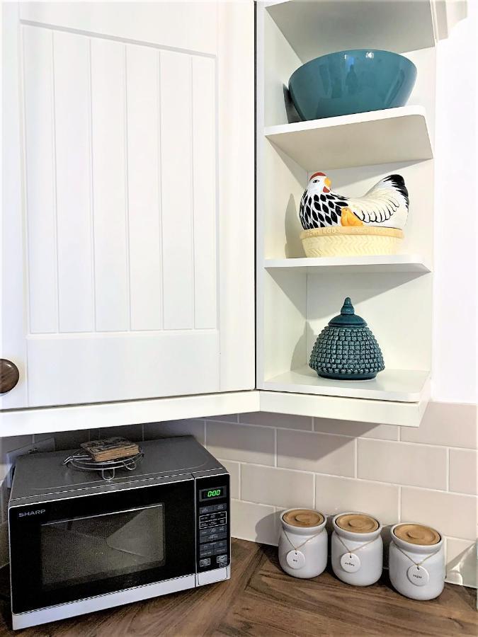 Riverside Channel5 "Holidays Homes In The Sun" Featured Central Canterbury Cottage With Free Parking Екстериор снимка